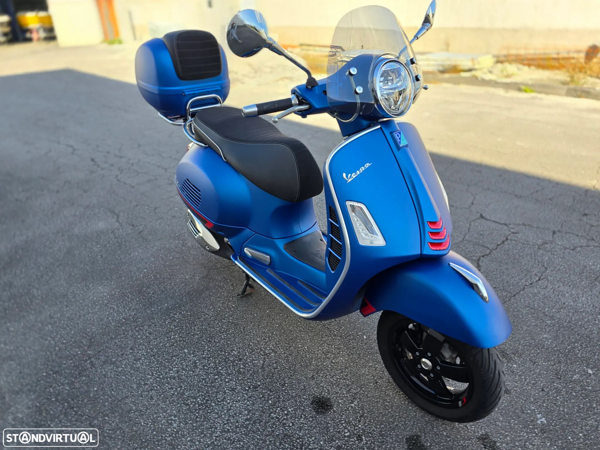 Vespa GTS Super Mate - 1