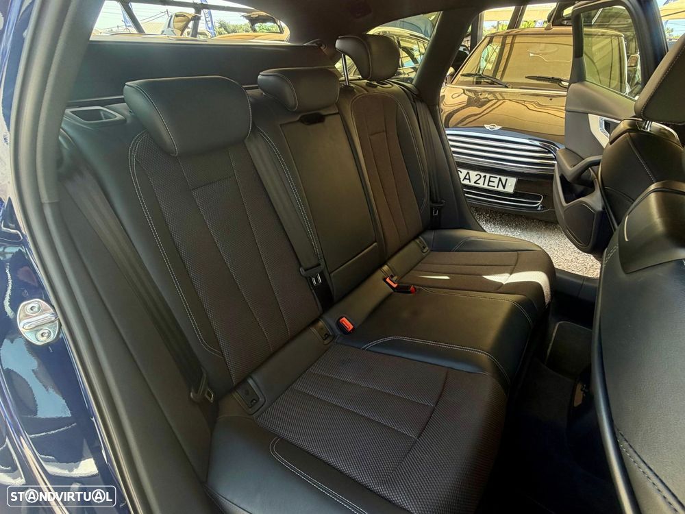 Audi A4 40 TDI S line S tronic - 25