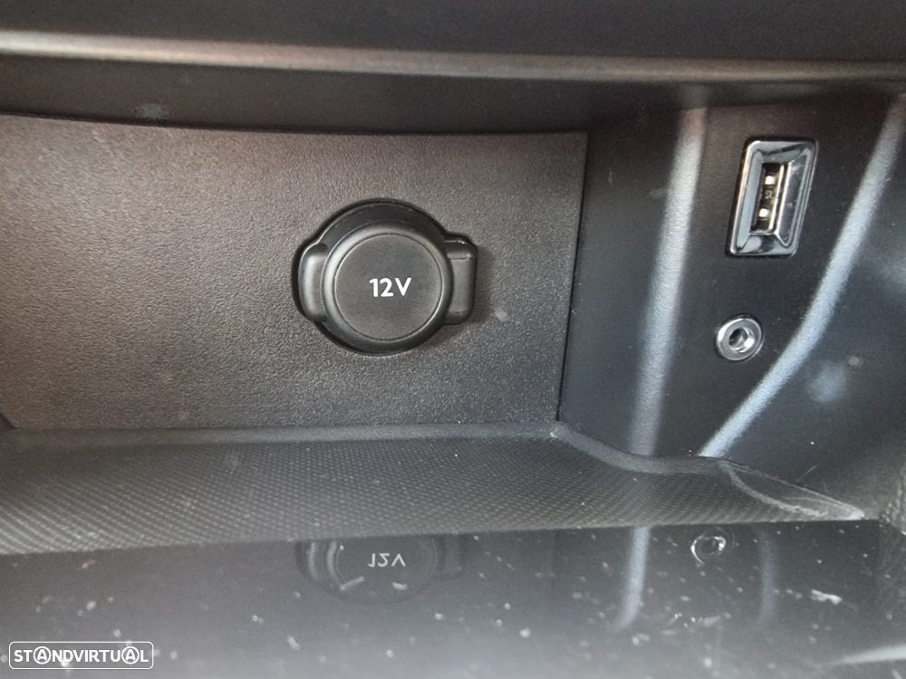 Peugeot 308 SW 1.6 BlueHDi Style - 28