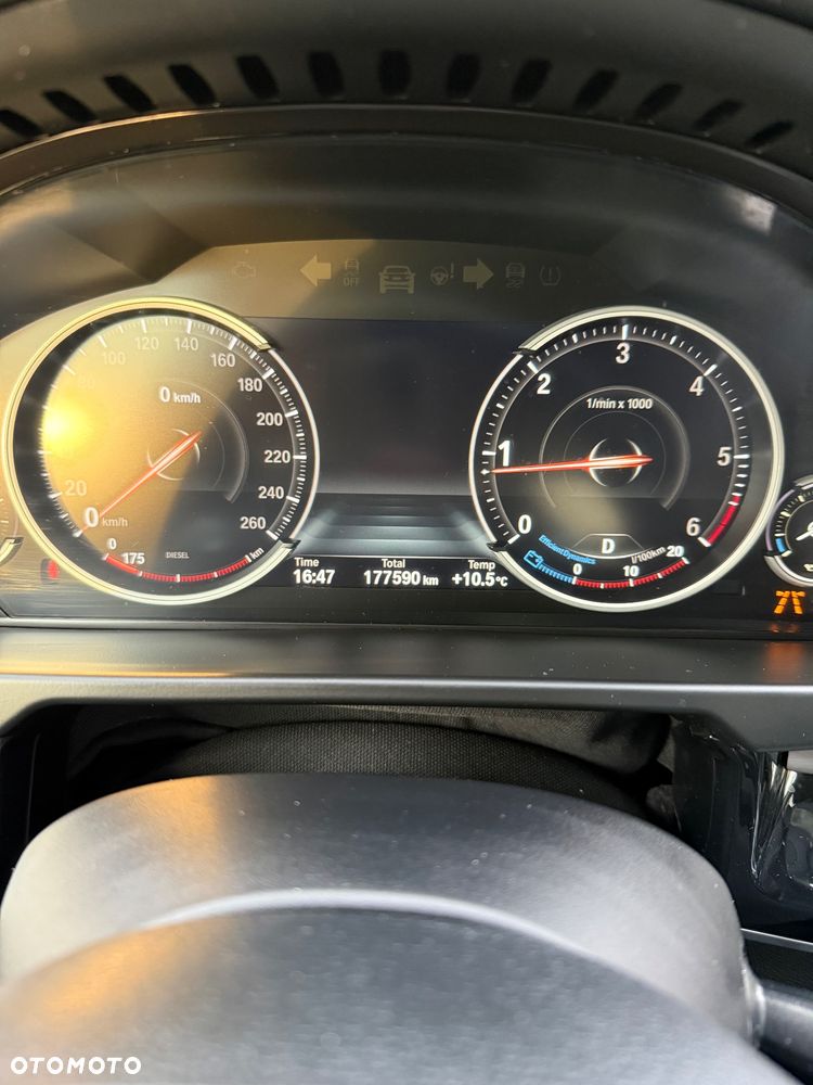 BMW X5 xDrive25d - 10