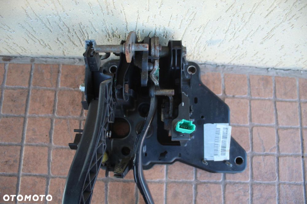 PEDAŁ SPRZĘGŁA HAMULCA CITROEN C5 III X7 9663998080 - 2