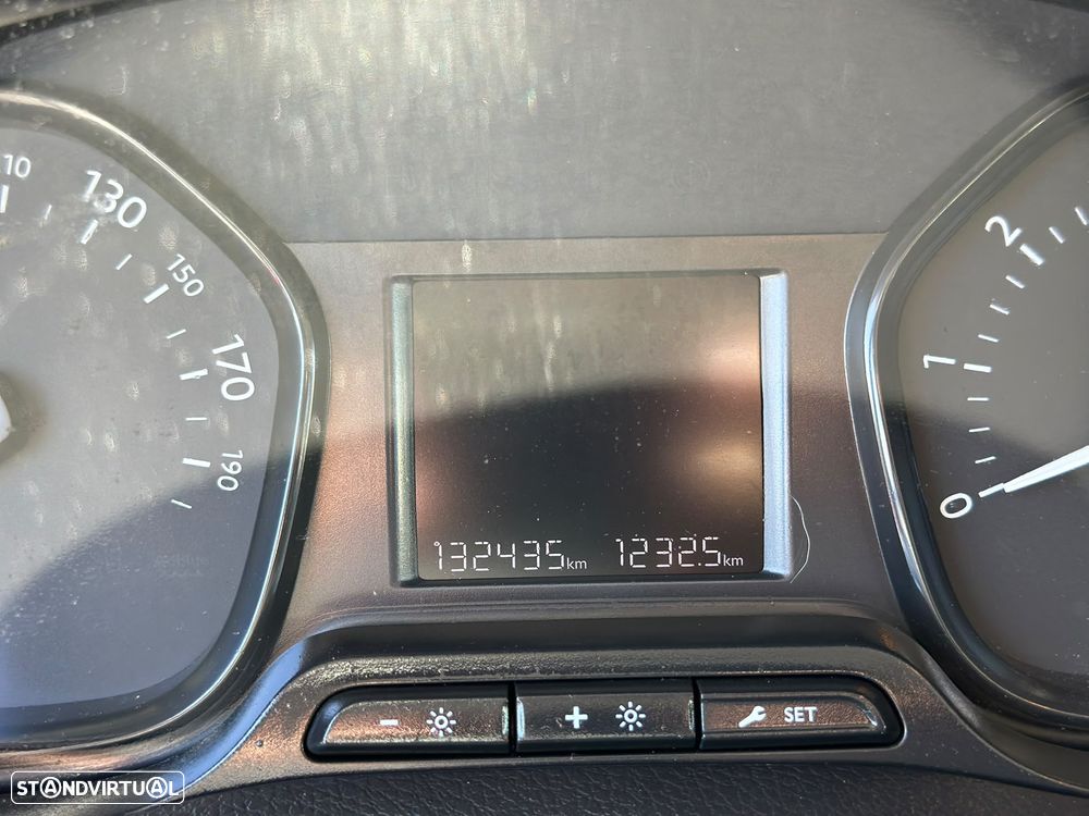 Opel Vivaro 1.5 CDTi L3H1 Essentia - 22
