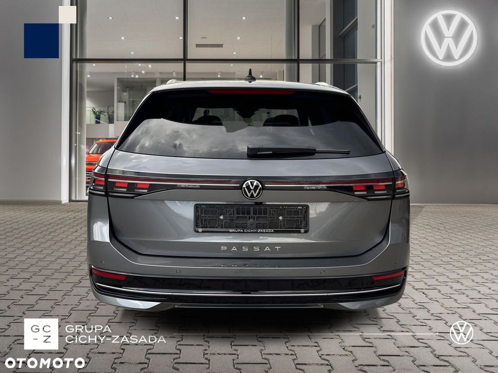 Volkswagen Passat Variant 2.0 TDI EVO Elegance DSG - 5