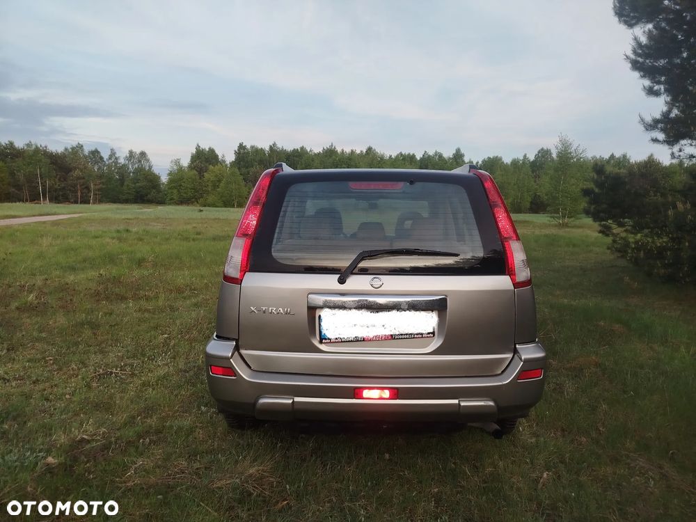 Nissan X-Trail 2.0 4x4 Comfort - 6