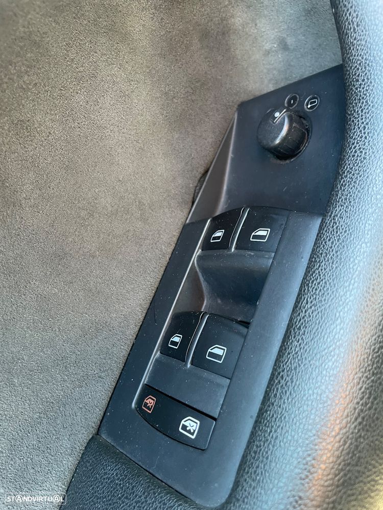 Audi A3 Sportback 2.0 TDI Ambition - 11