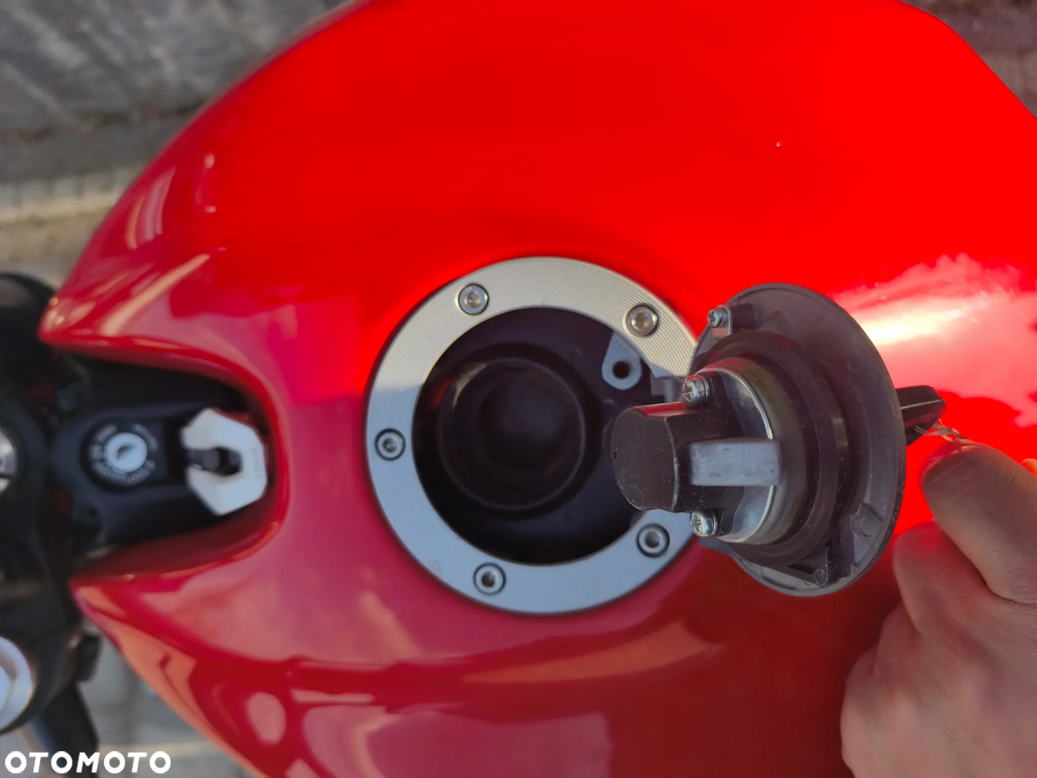 Ducati Monster - 23