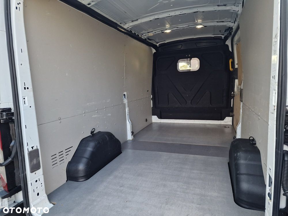 Ford Transit - 14
