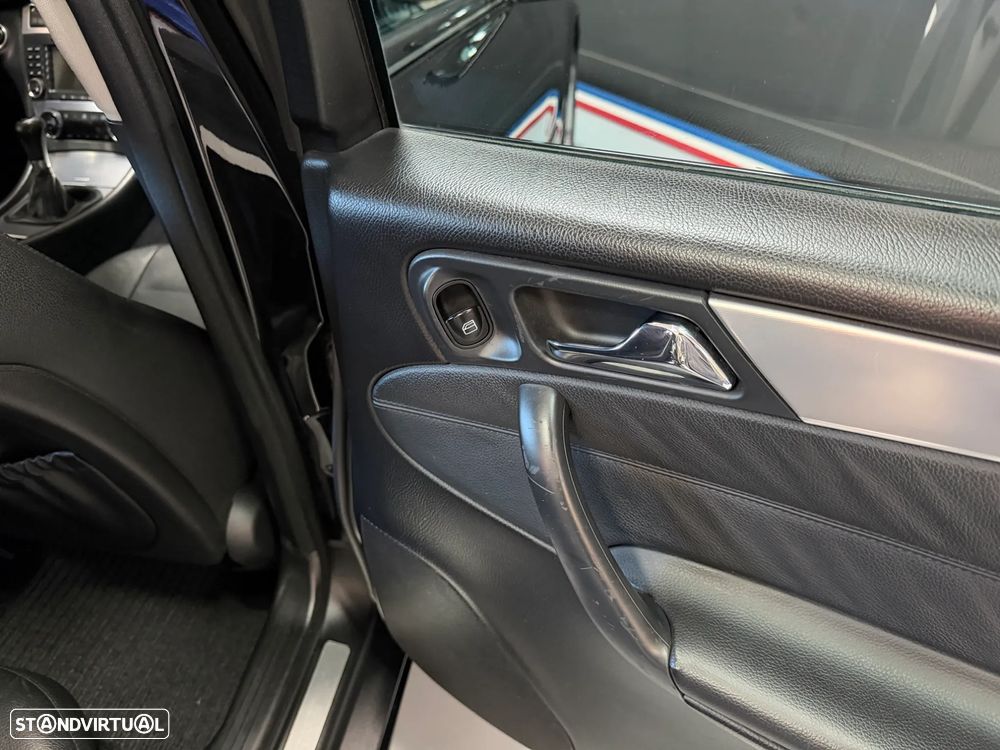 Mercedes-Benz C 220 CDI Avantgarde DPF - 25