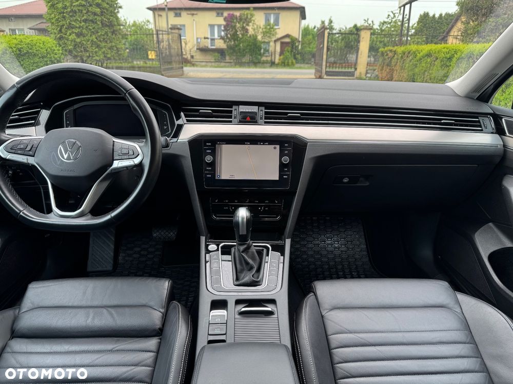 Volkswagen Passat 2.0 TDI EVO Elegance DSG - 12