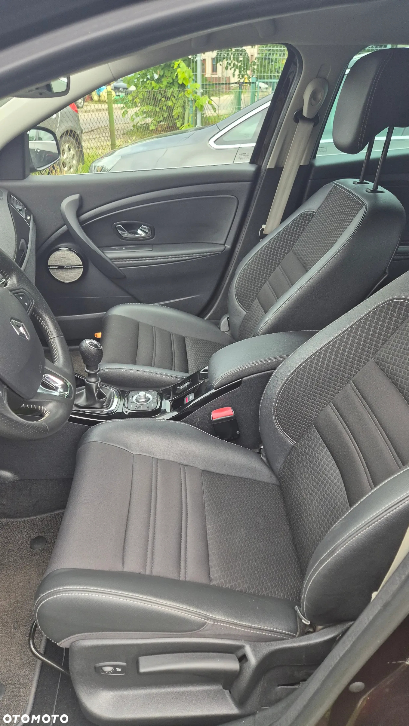 Renault Megane ENERGY TCe 130 BOSE EDITION - 15