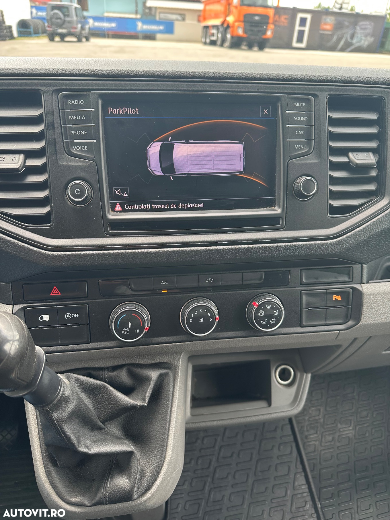 Volkswagen Crafter 3.5 CD Sasiu L3 FWD 103kW - 38
