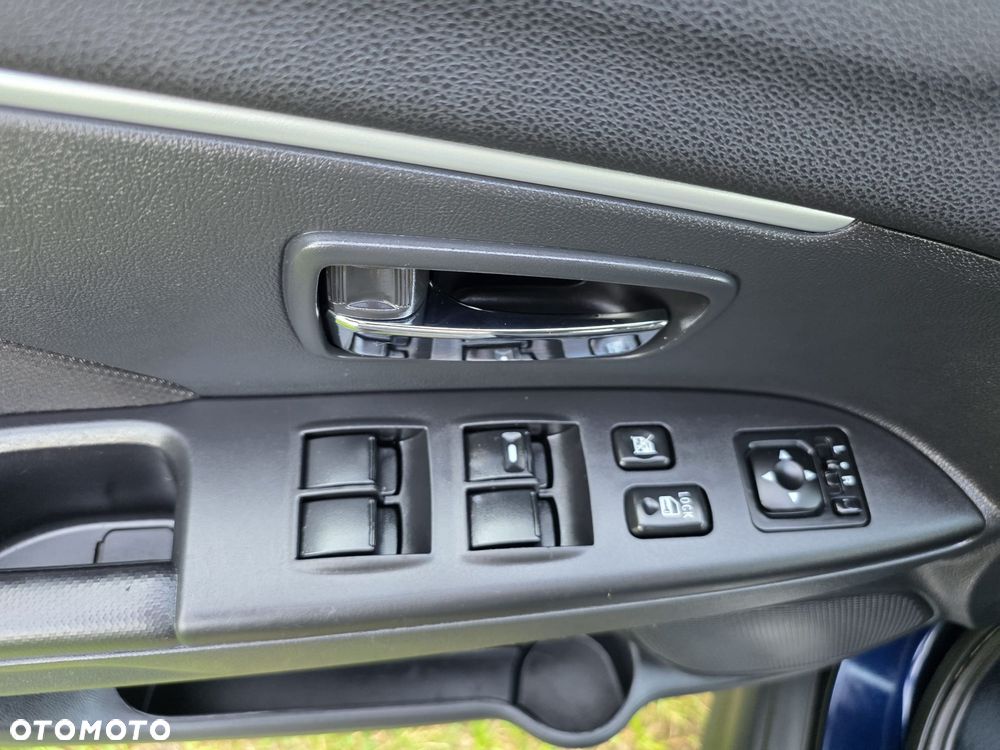 Mitsubishi ASX 1.8 DI-D 2WD Inform - 25
