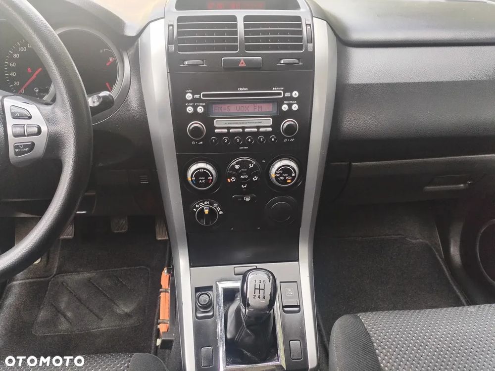 Suzuki Grand Vitara 2.0 Comfort Family - 20