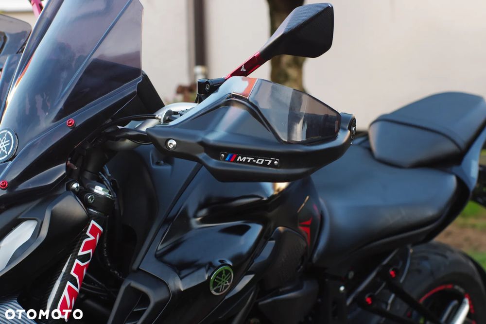 Yamaha MT - 28