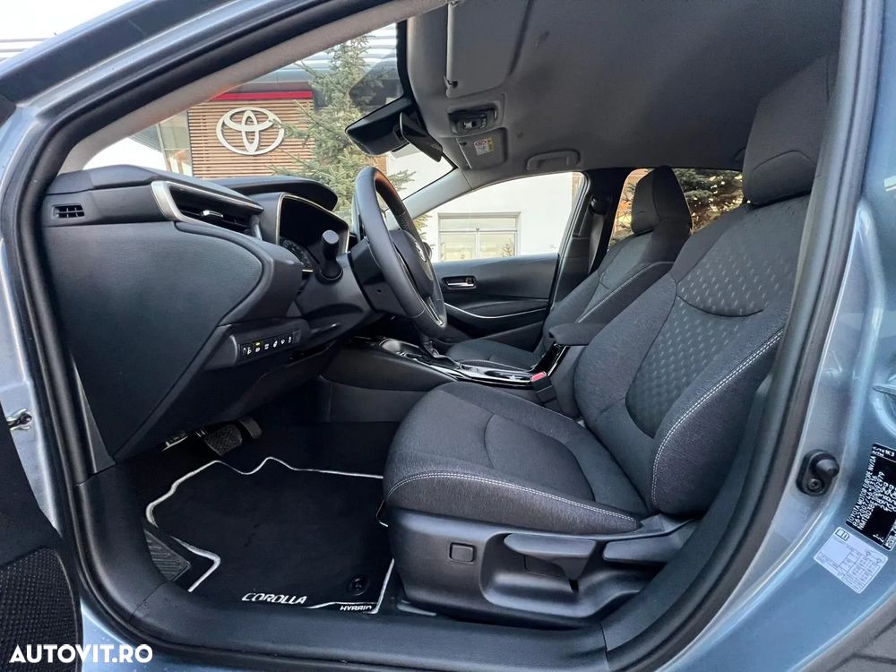 Toyota Corolla Sedan 1.8 HSD Dynamic - 8