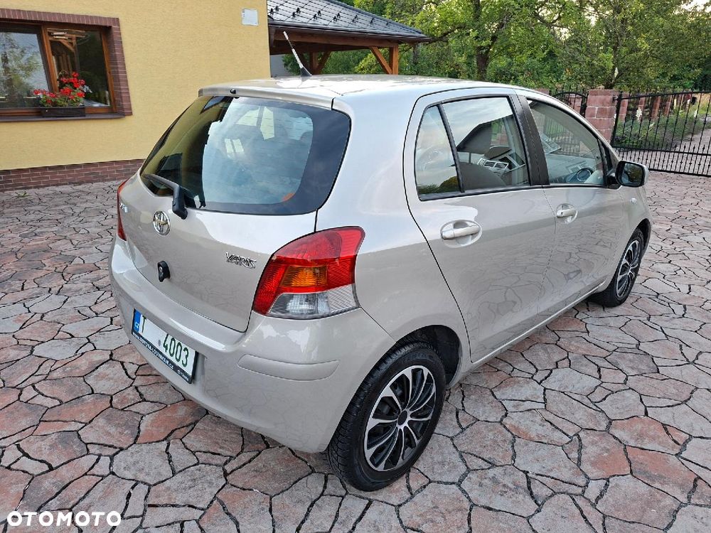 Toyota Yaris 1.33 Sol MM - 4