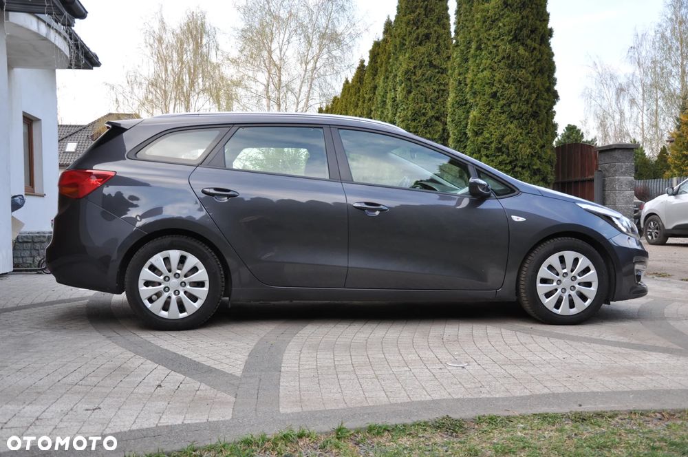 Kia Ceed 1.4 L - 21