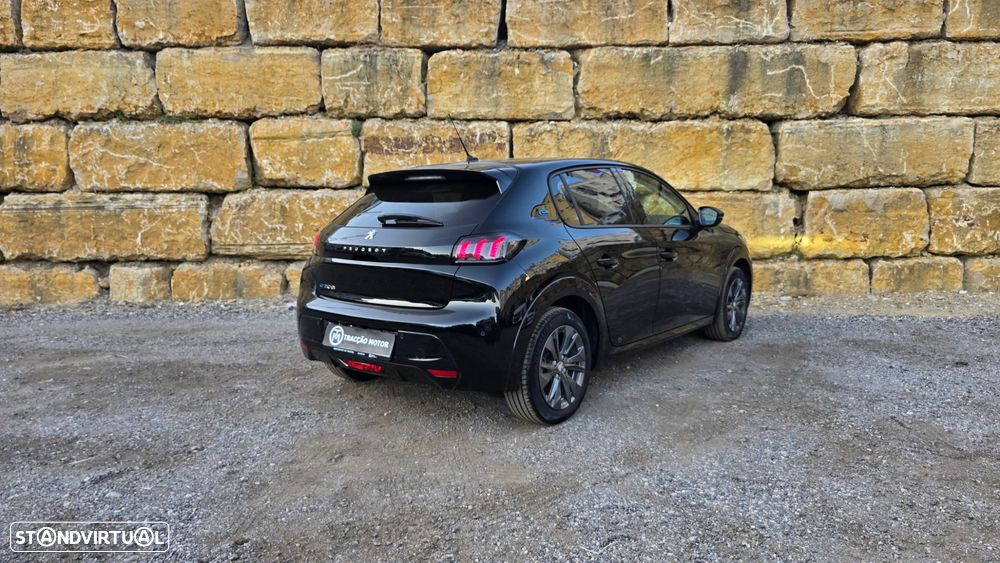 Peugeot e-208 Allure Pack - 2