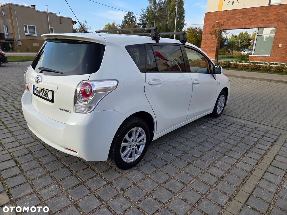 Toyota Verso 2.0 D-4D - 9