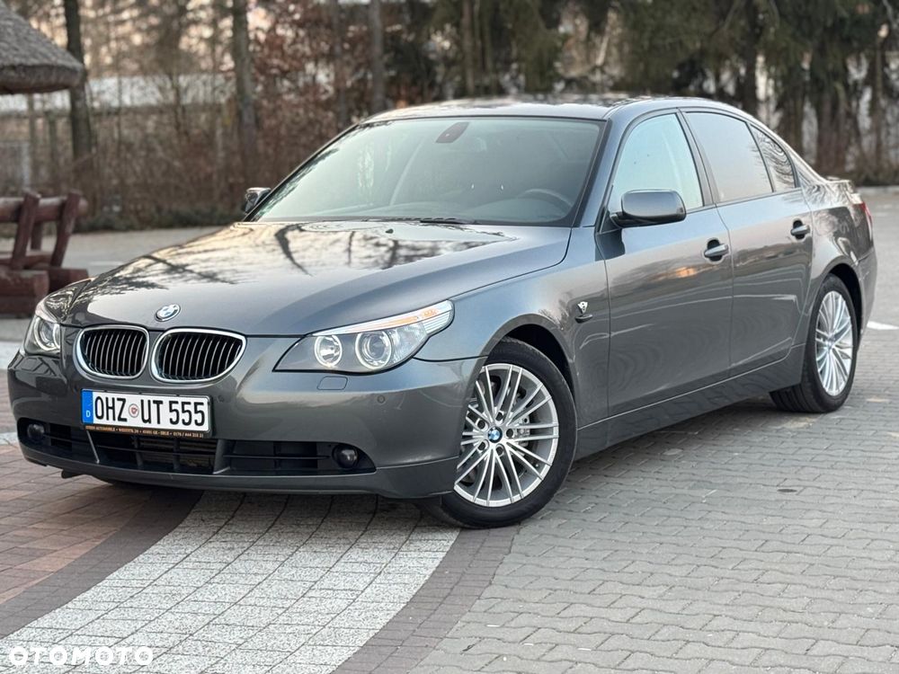 BMW Seria 5 545i - 4