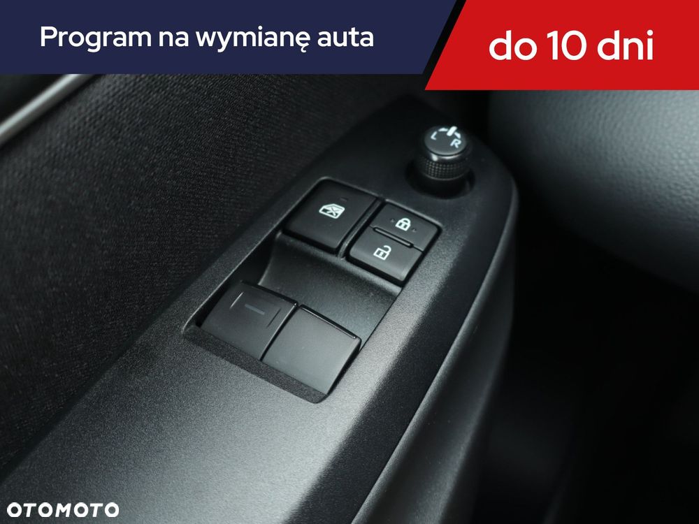 Toyota Yaris - 17