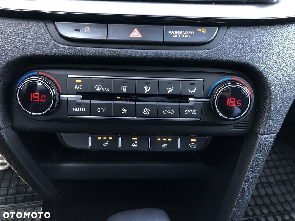 Kia Ceed 1.5 T-GDI Business Line Plus DCT - 16