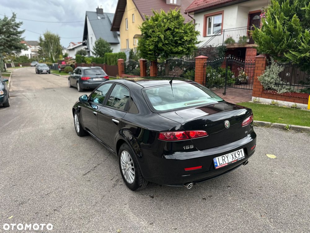 Alfa Romeo 159 2008 photo 5
