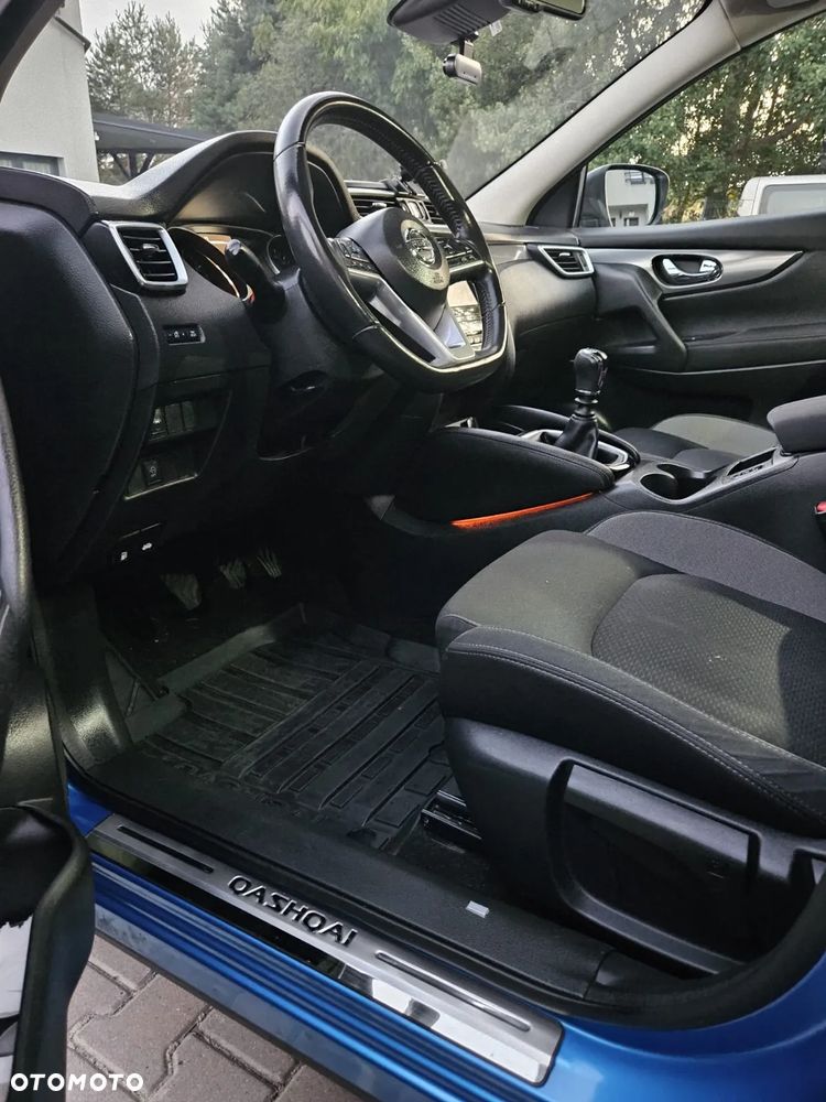 Nissan Qashqai 1.2 DIG-T N-Connecta EU6 - 20