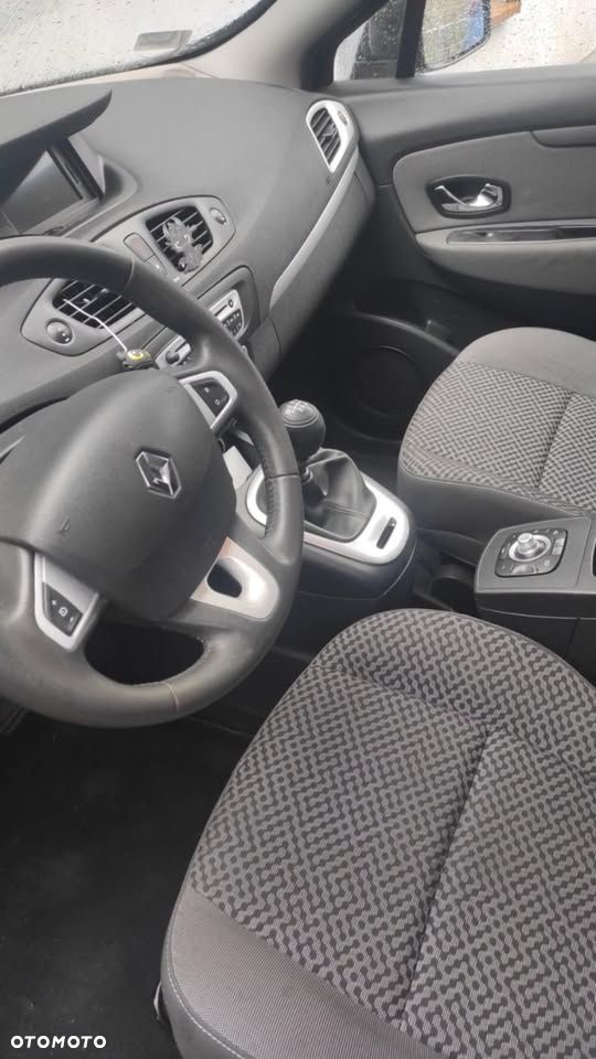 Renault Scenic - 9