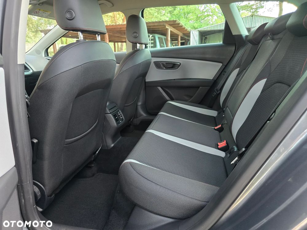 Seat Leon 2.0 TDI DPF Start&Stop DSG FR - 26