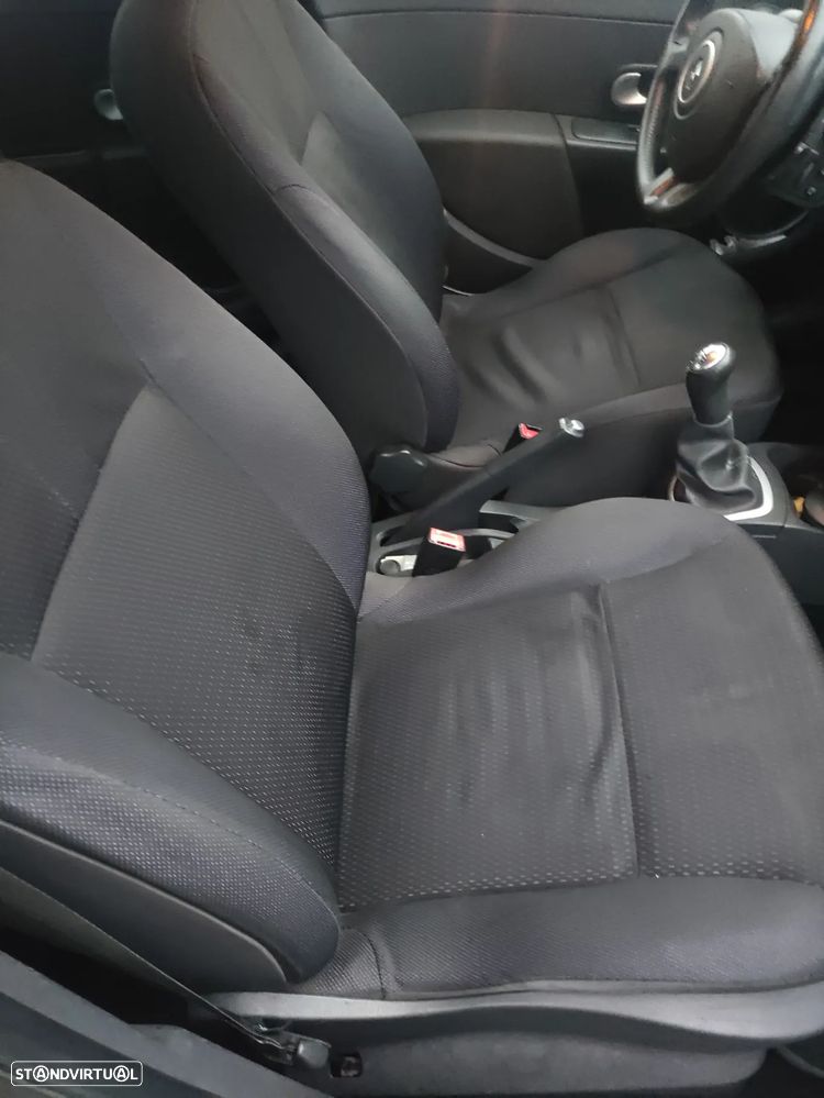 Renault Clio 1.2 16V Fairway - 2