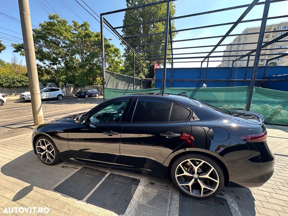 Alfa Romeo Giulia 2.0 Turbo AWD AT8 Veloce - 6