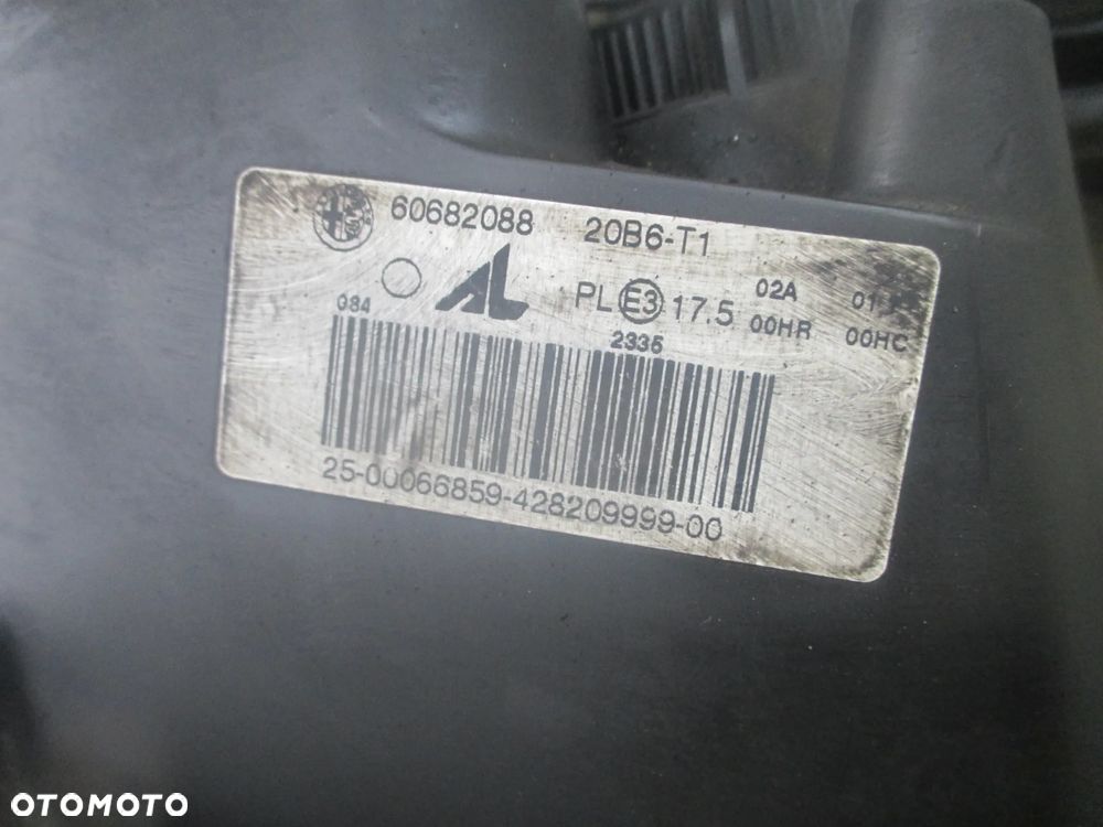 Lampa Alfa Romeo 159 AL Europa - 4