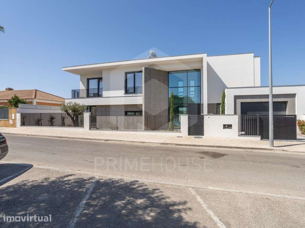 Moradia T5 com piscina no Choilo em Azeitão - Grande imagem: 2/60