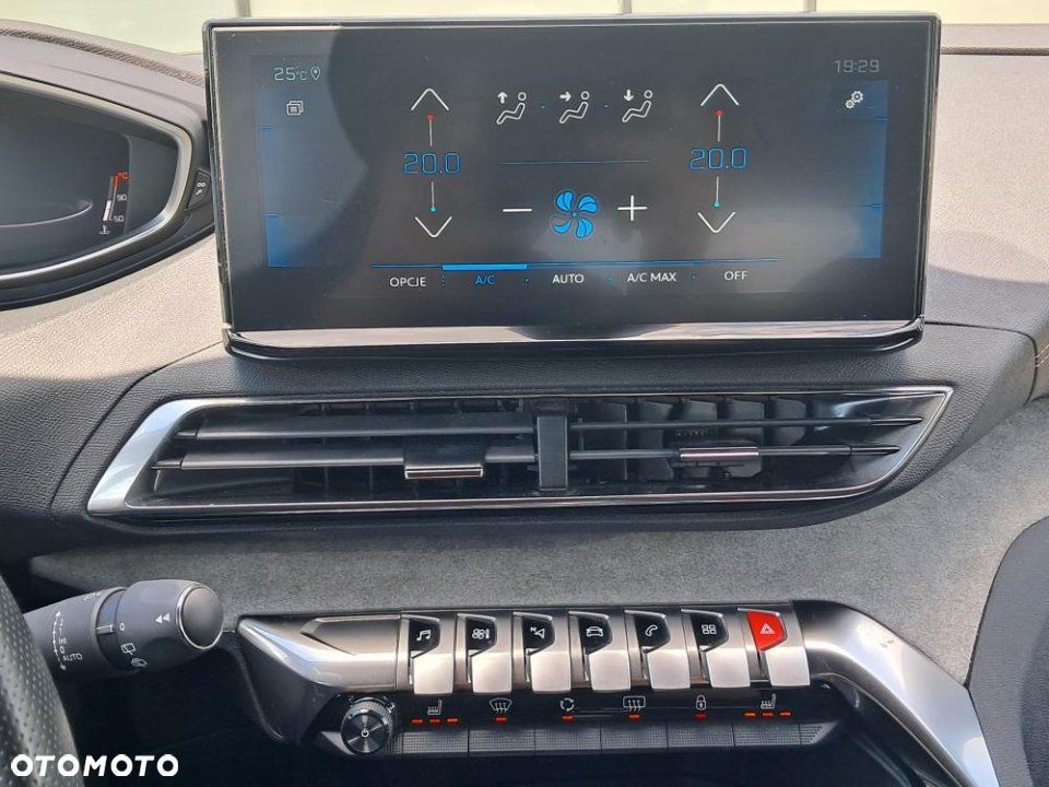 Peugeot 5008 - 30