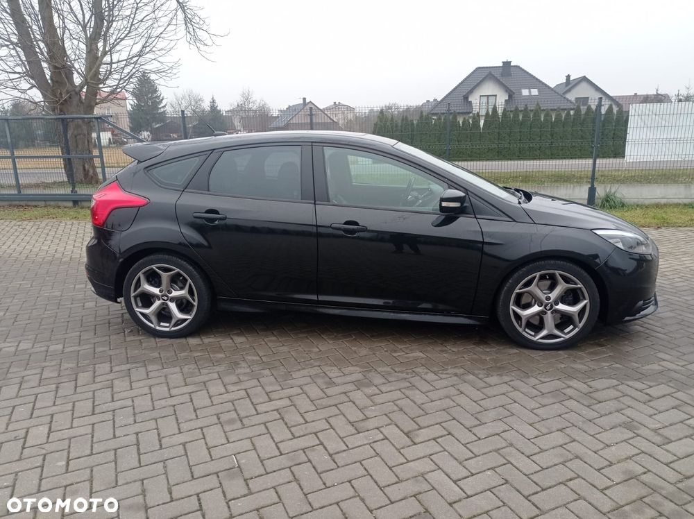 Ford Focus 2.0 EcoBoost ST - 7