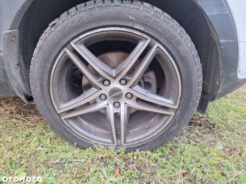 FELGI ALUMINIOWE KOMPLET 4SZT 5X114,3 FI 67,1 8JX18 ET 45 BORBET XRT - 3