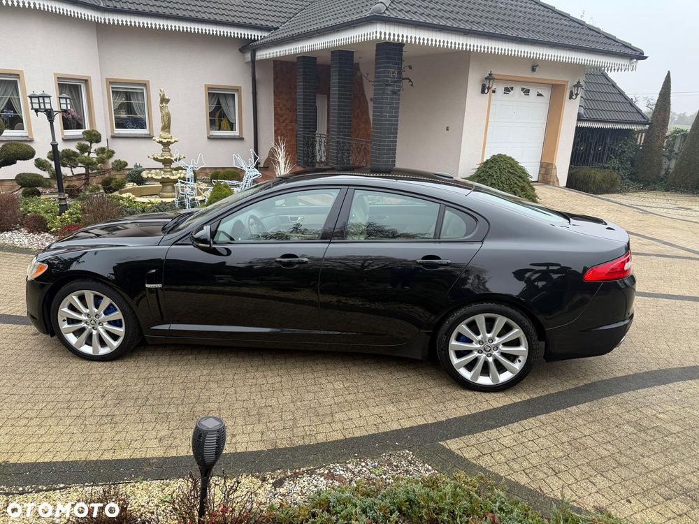 Jaguar XF 3.0 V6 S - 9