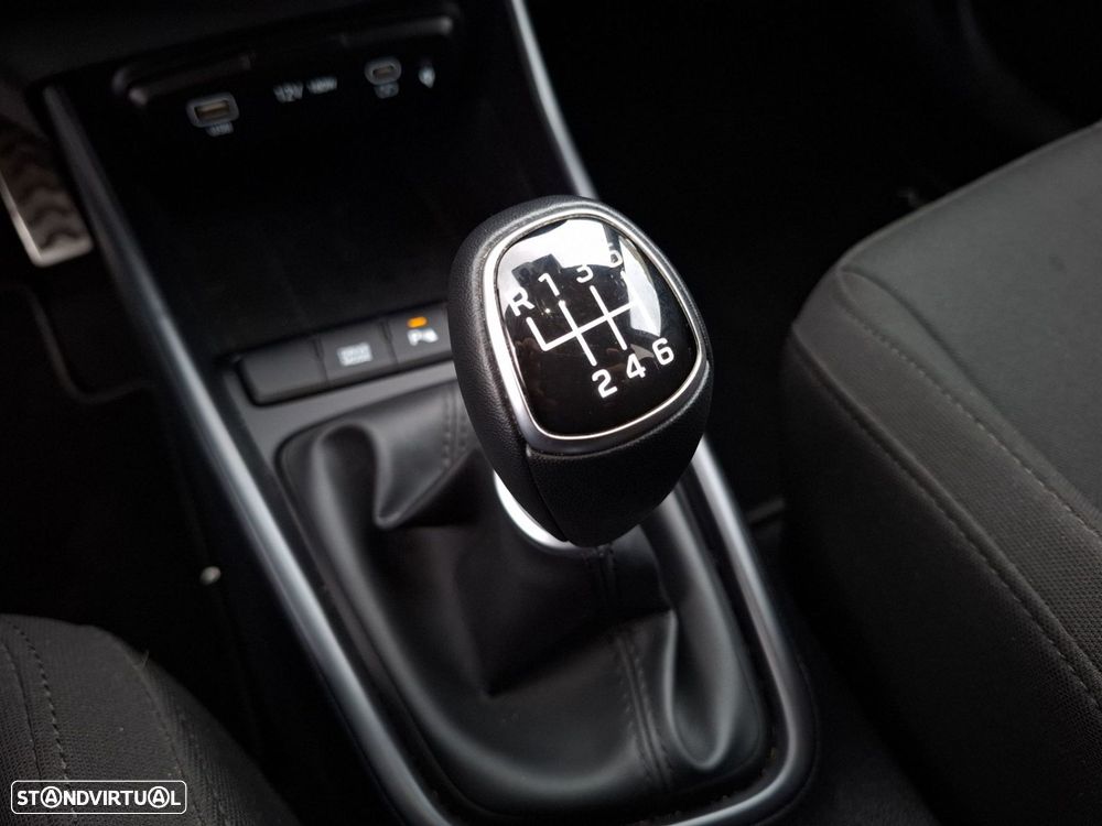 Hyundai Bayon 1.0 T-GDI Premium - 18