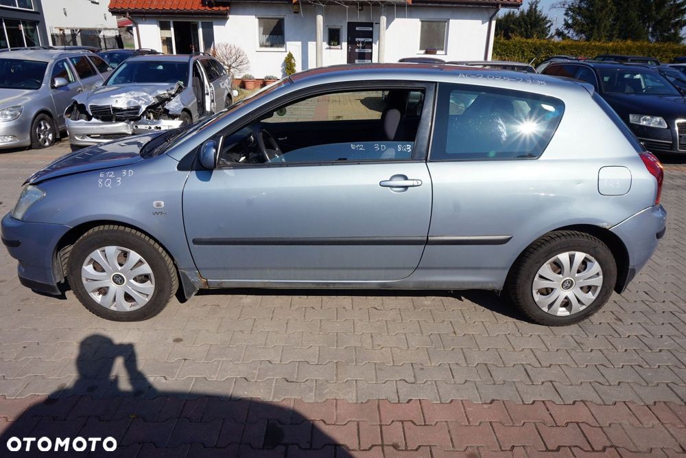 TOYOTA COROLLA E12 3D HB 8Q3 1.4 16V KM SREBRNY na części - 2