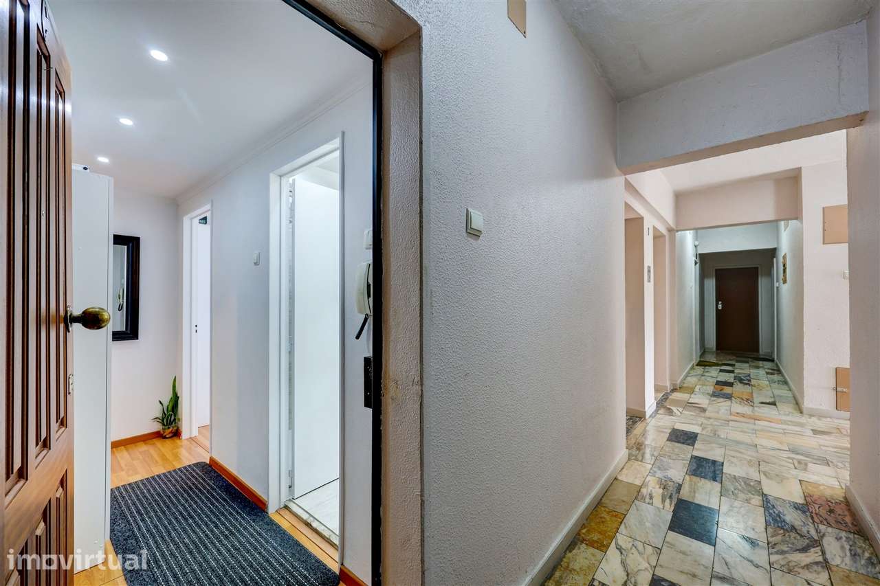 Oportunidade de investimento ou habitação própria em Queluz - Monte Ab - Grande imagem: 3/30