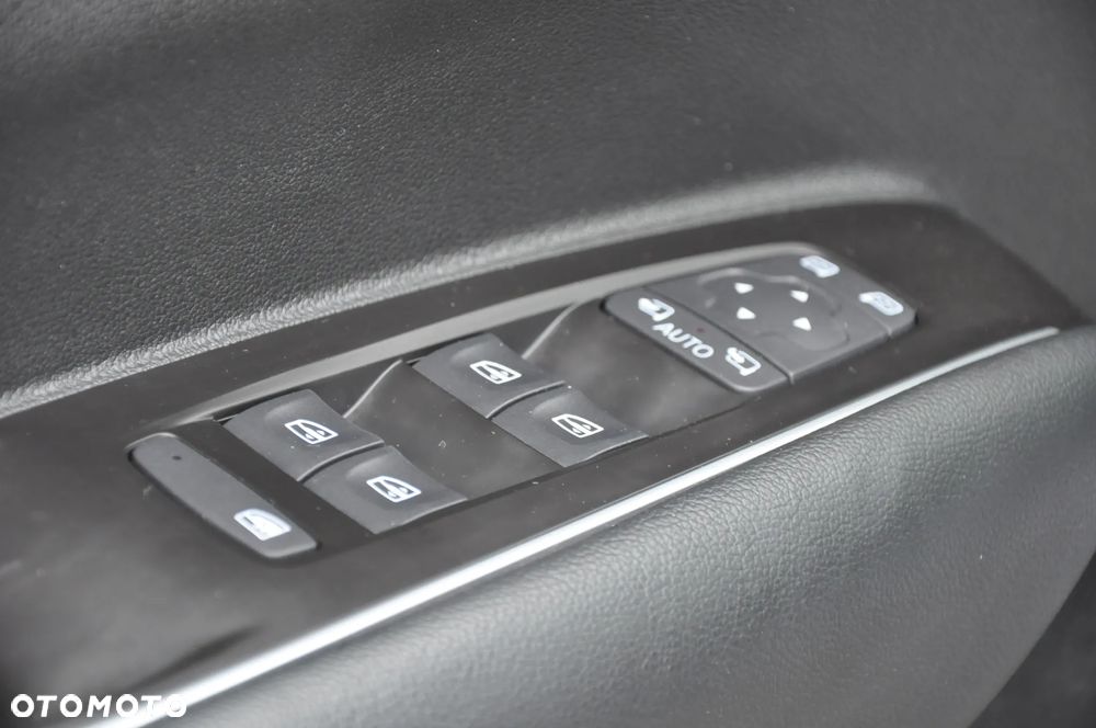 Renault Koleos BLUE dCi 185 X-tronic INTENS - 23