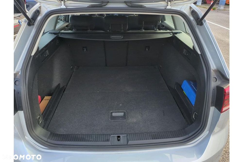 Volkswagen Passat Variant 1.5 TSI EVO Essence DSG - 12