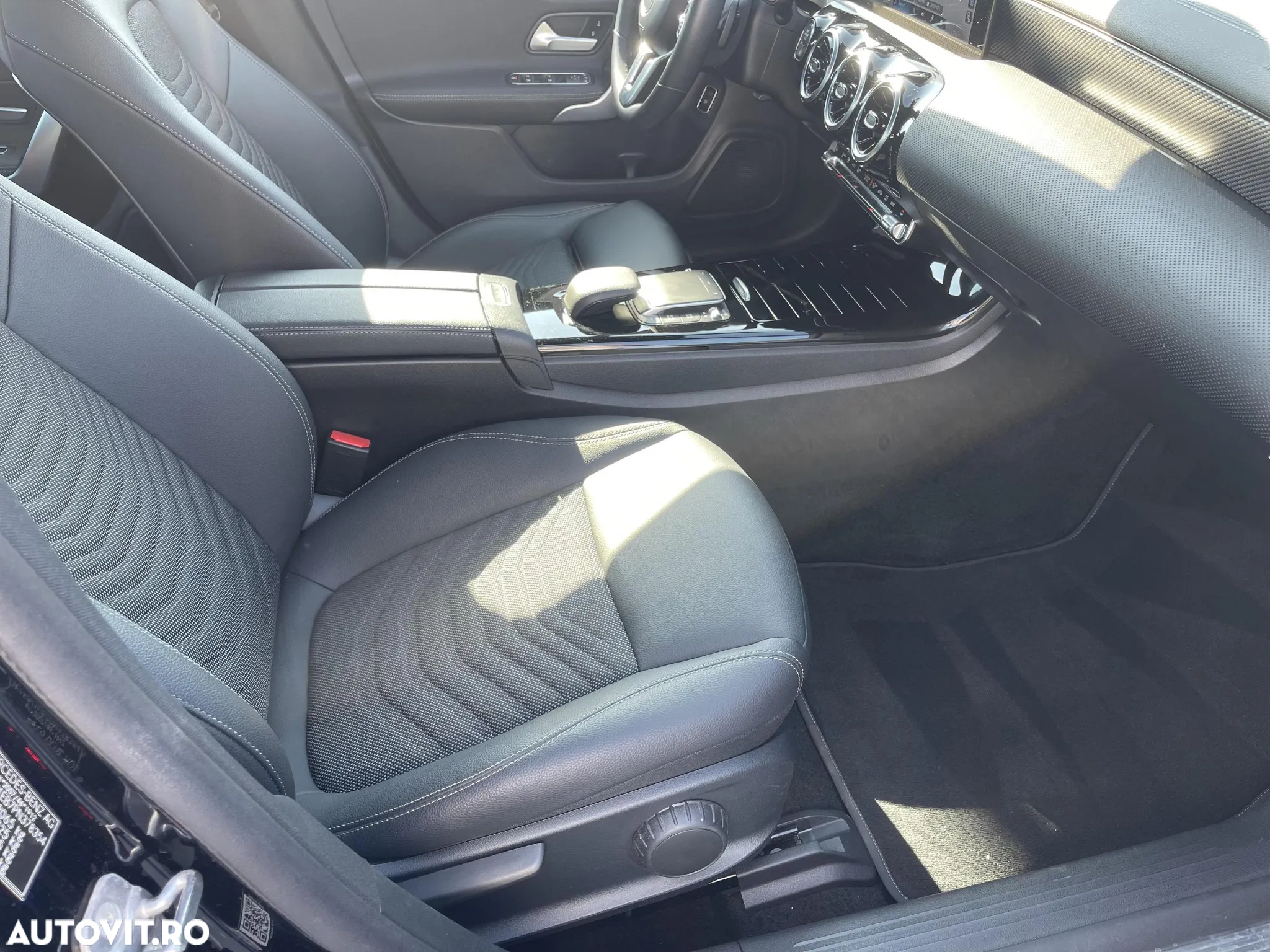 Mercedes-Benz CLA - 28