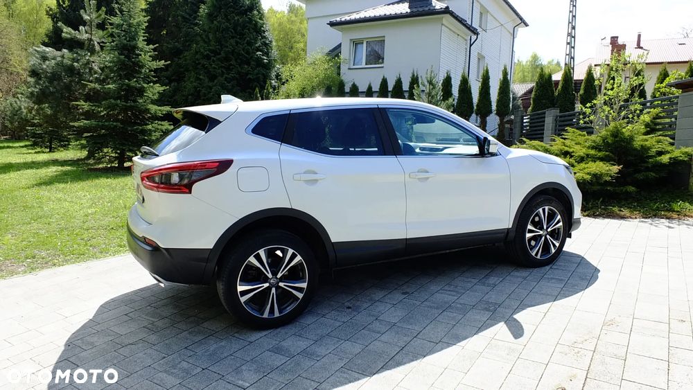 Nissan Qashqai 1.2 DIG-T N-Connecta EU6 - 7