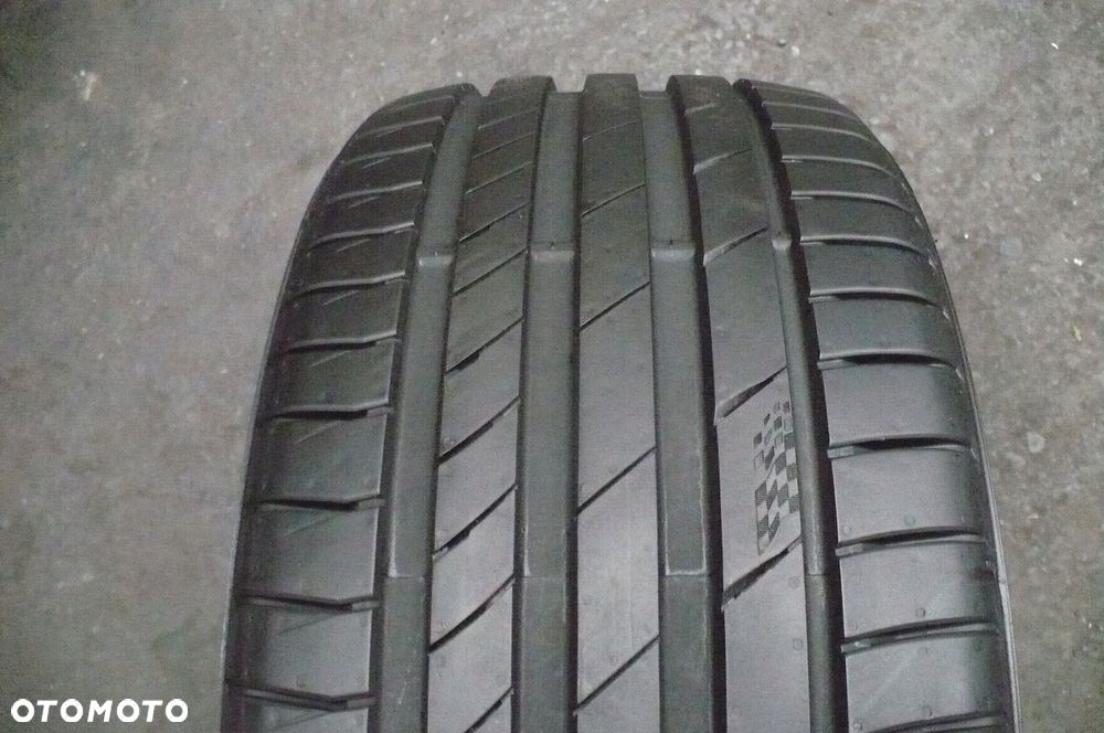 KUMHO Ecsta PS71 225/45R17 7,8mm 2022 - 1