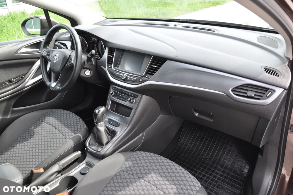 Opel Astra 1.4 T Enjoy - 4