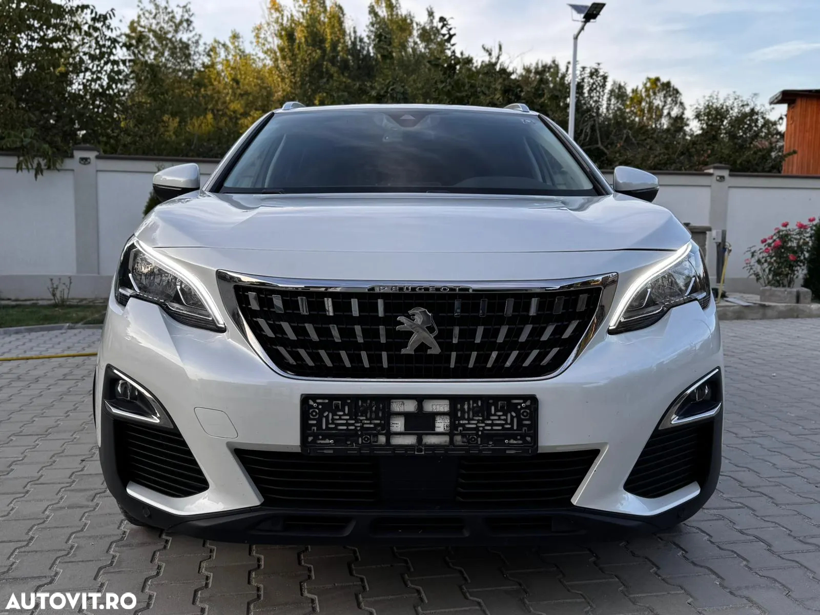 Peugeot 3008 1.2 PureTech Turbo S&S EAT8 Allure - 3