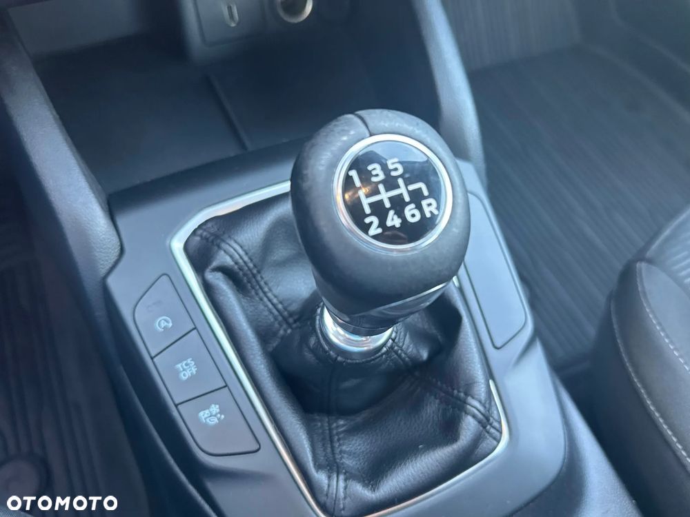 Ford Focus 1.0 EcoBoost Trend - 18