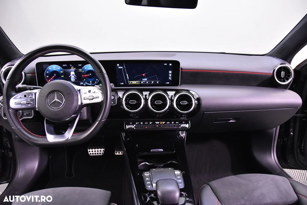 Mercedes-Benz A 180 7G-DCT AMG Line - 9